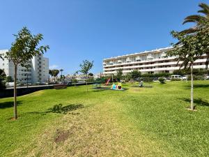 Sea Views Studio Calahonda - EaW Homes