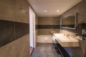 Hotels Mercure Cannes Mandelieu : photos des chambres