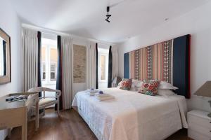 Tobacco House Suites