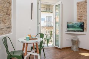 Tobacco House Suites