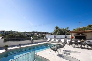 Luxurious Villa Kirianna - Private Pool, Jacuzzi, Sauna, & Gym - 13km to Rethymno center