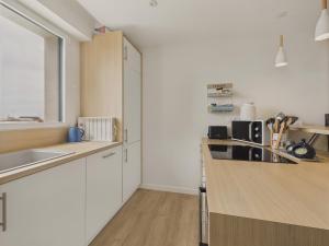 Appartements 180m de la plage appartement 4 adultes - 4 enfants : photos des chambres