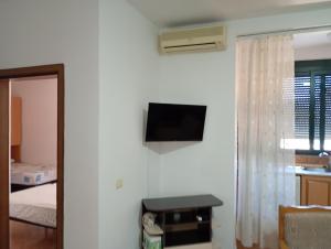 Cheap and Cozy Apartments for rent in Durres 100m by the beach