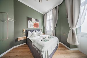 HOME1 - District Twelve Boutique Hostel