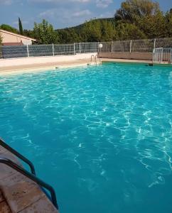 Maisons de vacances Le Soleil - Mazet 33 : photos des chambres