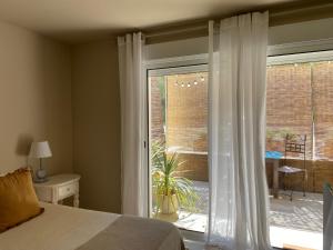 B&B / Chambres d'hotes L'Eveil en Provence : Chambre Lits Jumeaux - Vue sur Jardin