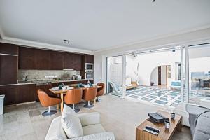 Villa Fig Tree Bay Seafront, Luxury 5Bdr Seafront Protaras