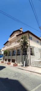 ARTISAN apartments walking distance from the beach