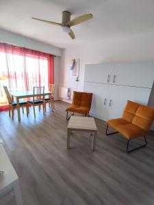 Appartements Le Bury Agreable studio avec garage et superbe vue : photos des chambres