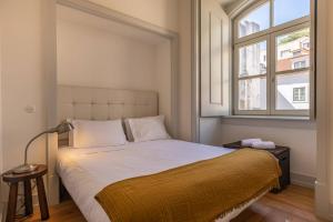 001 Bacalhoeiros Riverside