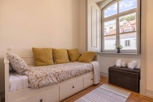 001 Bacalhoeiros Riverside