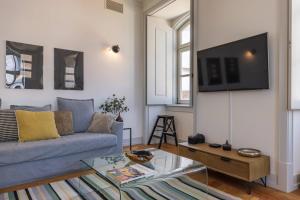 001 Bacalhoeiros Riverside