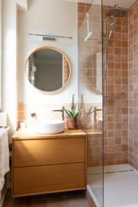Appartements Charming & bright apartment with rolling balcony : photos des chambres