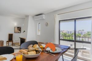 #295 Beco do Sol 29A by Home Holidays