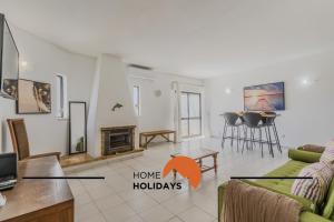 #295 Beco do Sol 29A by Home Holidays