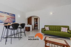 #295 Beco do Sol 29A by Home Holidays