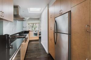 Private Penthouse w Roof Oasis