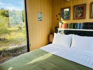 Dunalley Bay Beachfront Retreat by Tiny Away