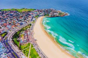 1 min walk to beach +Parking Bondi Bliss Lamrock