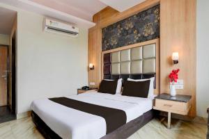 Hotel O Madho Singh Circle