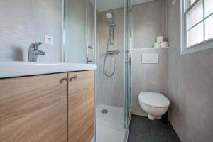 88, Renovated July 25 - In The Woods - AC - Parking