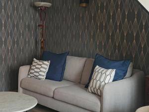 chez Émile côté face maison entière, 3 chambres, 2 salles de bains,jardin et terrasse