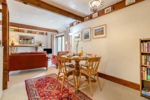 2 Bed in Sharrington oc-h32406