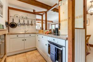 2 Bed in Sharrington oc-h32406