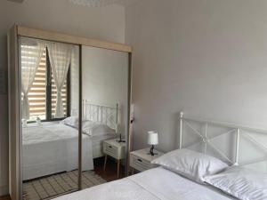 Lovely Apartment in Villa in Bucharest