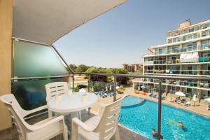 Sunny Holiday Apartments