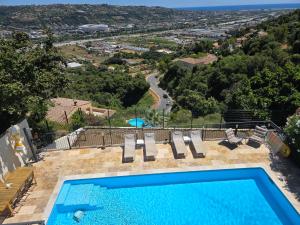 Appartements Studio 2 Personnes Saint Laurent du Var Montaleigne : Appartement 1 Chambre