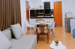 Family Island House in Casa Verde Mati City