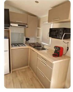 Mobil home en Provence - Camping 4 étoiles- 2 chambres -4 à 6 pers-clim-terrasse-TV