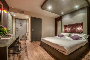 Hotels La maison rouge 3* : photos des chambres