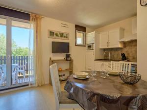 T2 lumineux avec balcon à Barbotan, parking et Wifi gratuit - FR-1-841-12 - 2hvězdičkové hotely ve městě Barbotan-les-Thermes