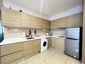 Harmony Homes at i-City - free WiFi and 1 Car Park