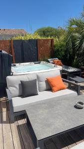 Villas Villa Eden - Le luxe pres des vignobles charentais : photos des chambres