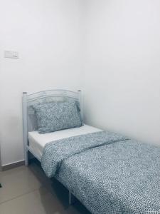 Lush Homes at i-City - WiFi Smart TV and 1 Carpark