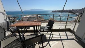 Tommy Saranda Apartment