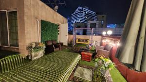 서교초후문 Seogyo Elementary School Hongdae Hongik University Entrance Station 1 to 3 minutes away