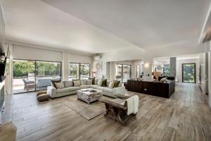 Dazzling Almancil Villa Villa Magorian 4 Bedrooms Spacious Furnished