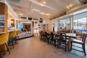 Maisons de vacances Maison en pierre, piscine et jardin proche mer : photos des chambres