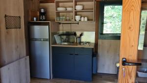Campings Camping Onlycamp du Lac - Roybon : photos des chambres