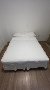Apartamento à 100 metros do mar - Meia Praia