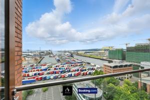 High-Rise 2 Bedroom Apartment By Boyeilles Apartments Short Lets & Serviced Accommodation Belfast With Free Parking & WiFi