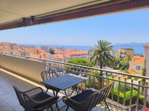 3-room air-conditioned terrace, sea view