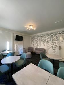 Hotels Logis Hotel Du Chateau : photos des chambres