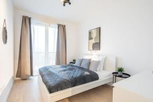 Modern 2-room flat with terrace