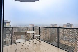 Modern 2-room flat with terrace