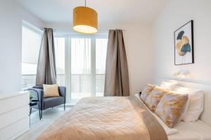 Modern 2-room flat with terrace